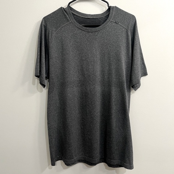 lululemon - Metal Vent Tech Short-Sleeve Shirt - Gray - Large - Picture 1 of 5